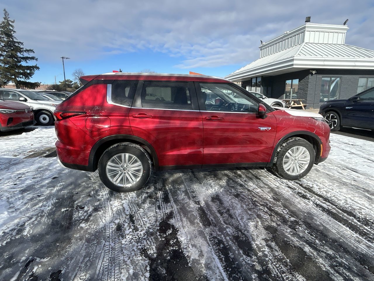 2025 Mitsubishi Outlander Plug-in Hybrid