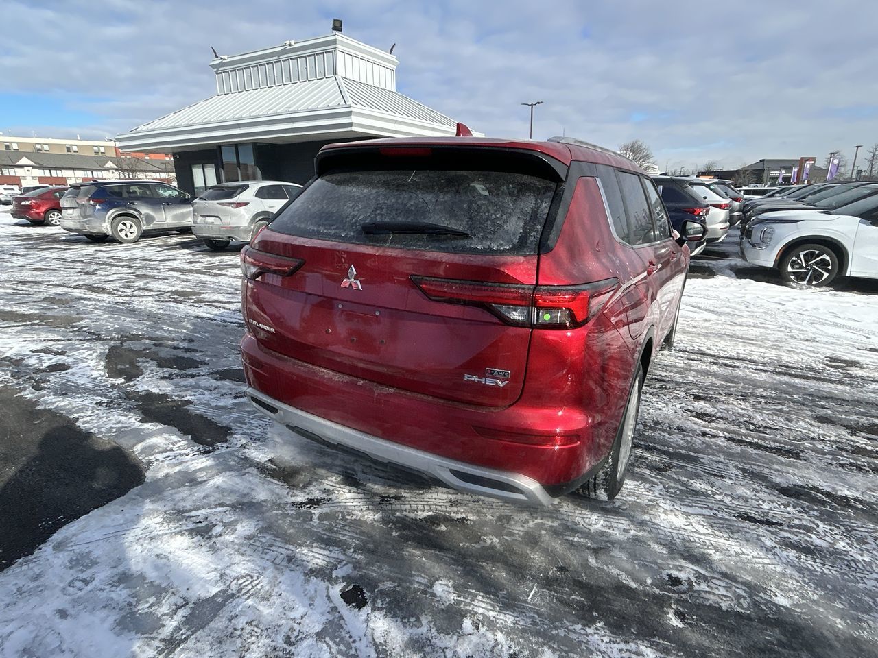 2025 Mitsubishi Outlander Plug-in Hybrid
