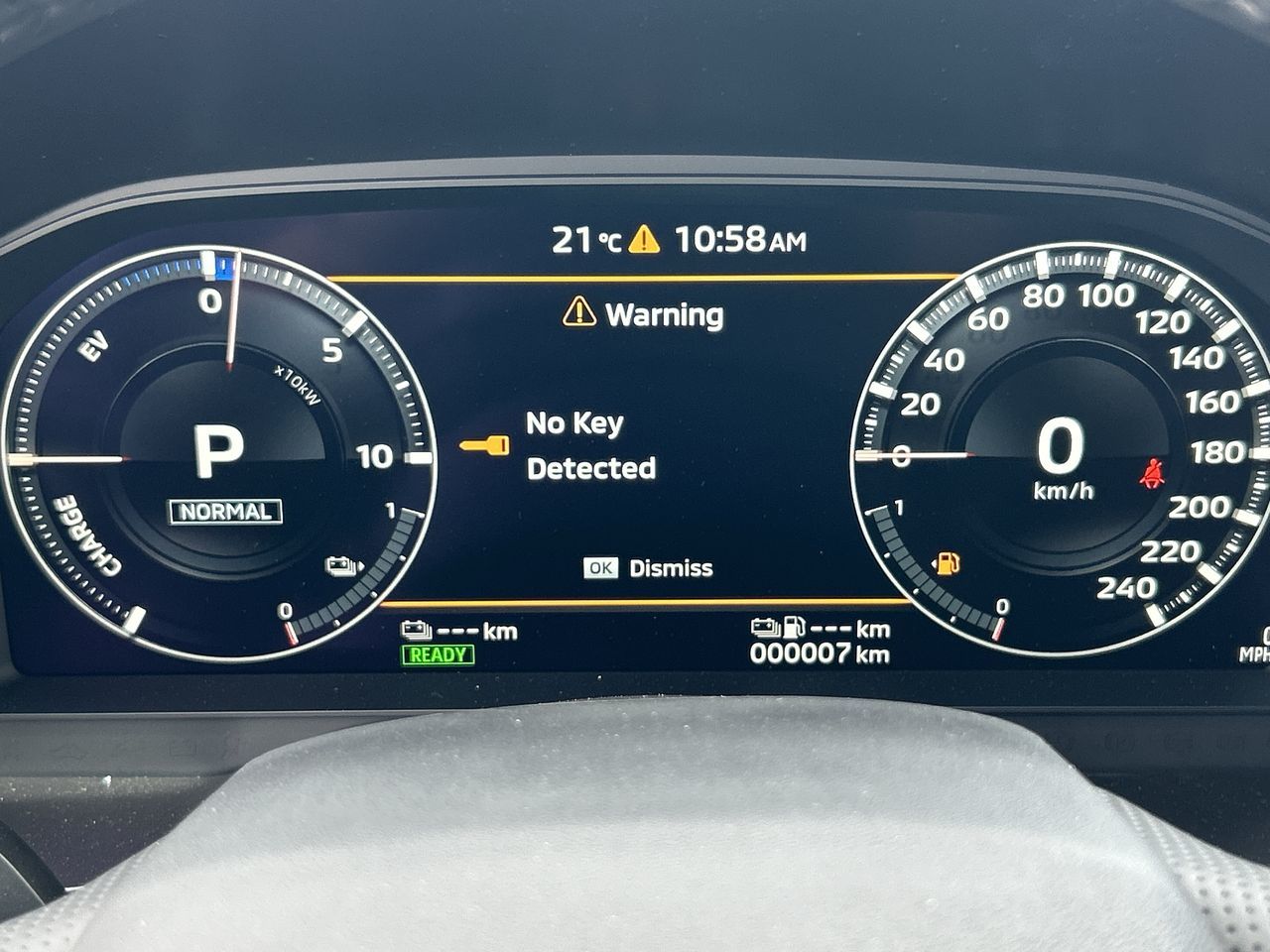 2025 Mitsubishi Outlander Plug-in Hybrid in Mississauga, Ontario