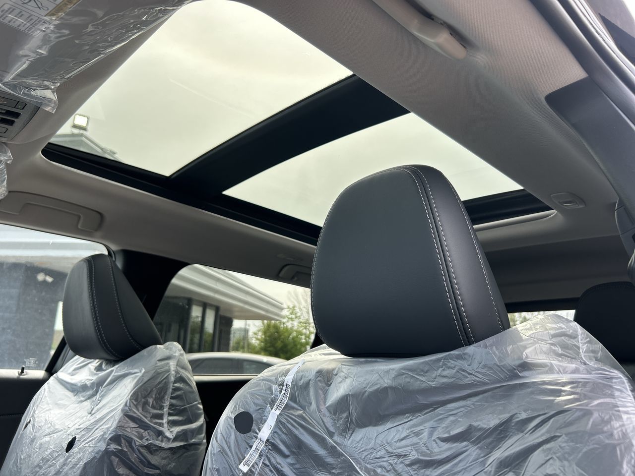 2025 Mitsubishi Outlander Plug-in Hybrid in Mississauga, Ontario