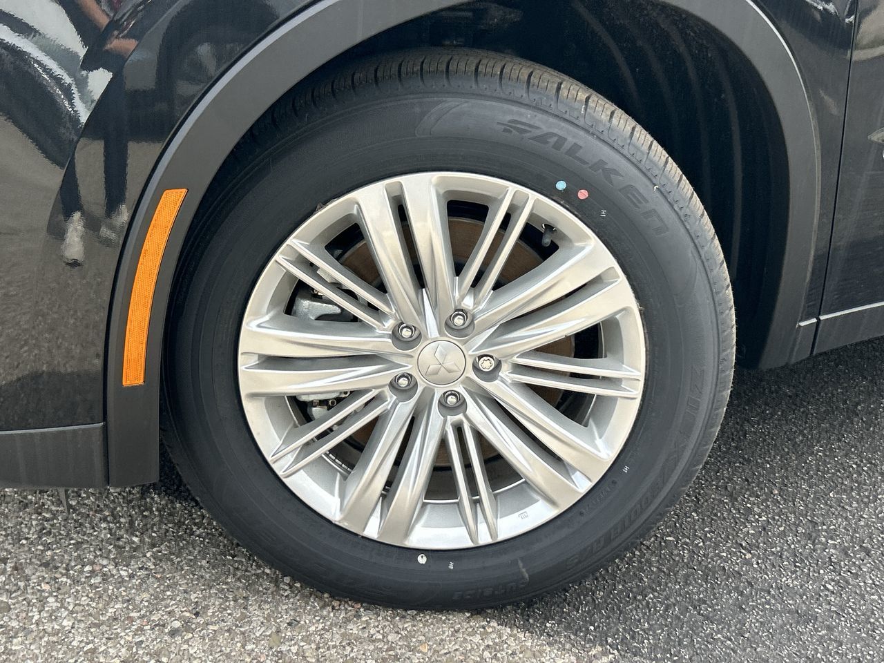 2025 Mitsubishi Outlander Plug-in Hybrid in Mississauga, Ontario