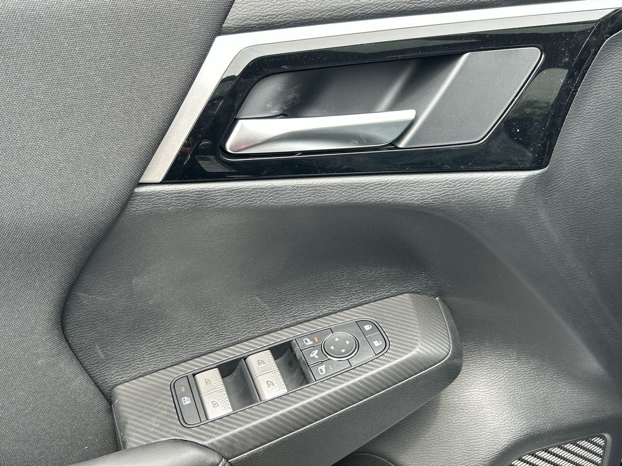 2025 Mitsubishi Outlander Plug-in Hybrid