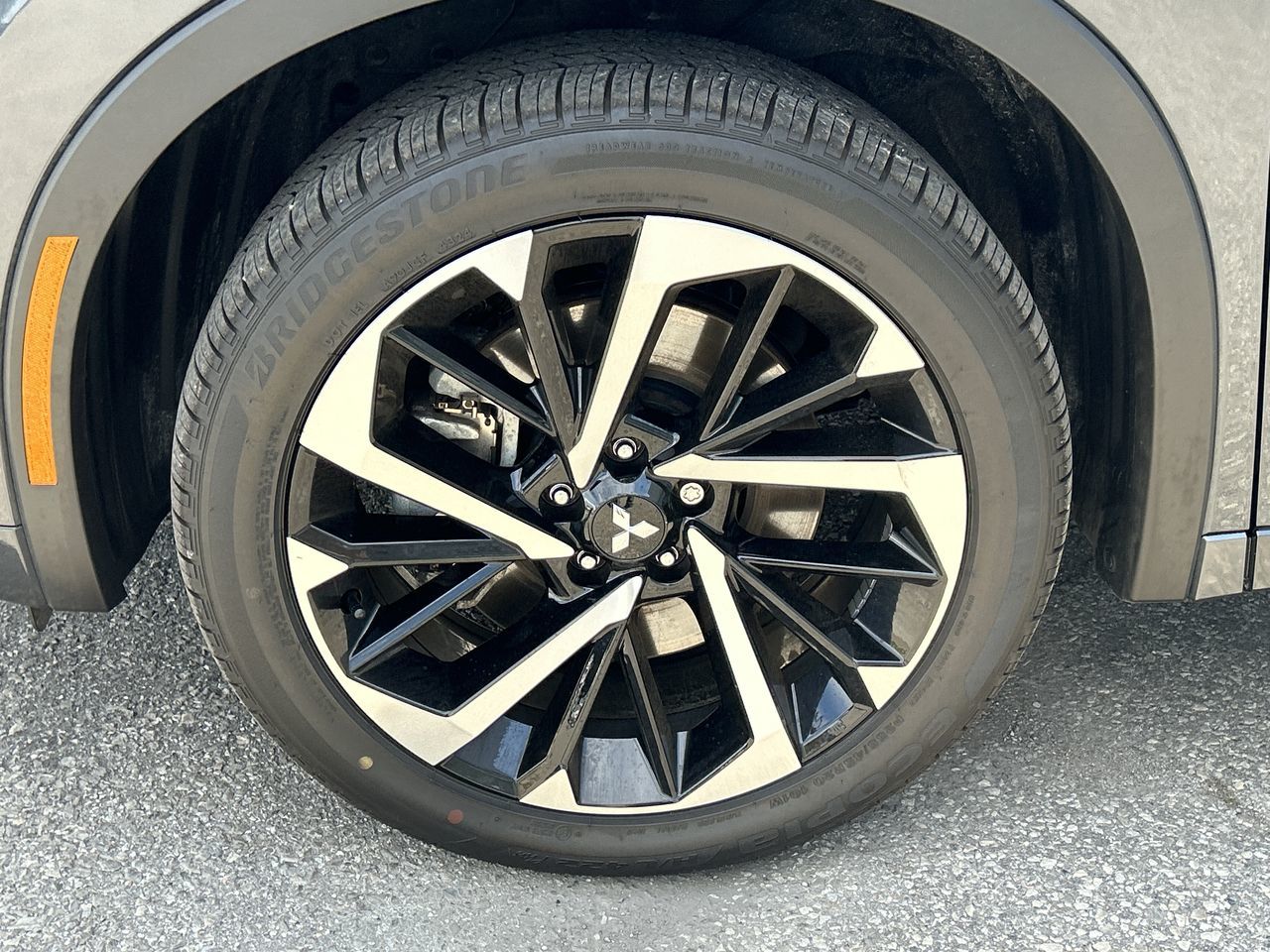 2025 Mitsubishi Outlander Plug-In Hybrid in Mississauga, Ontario