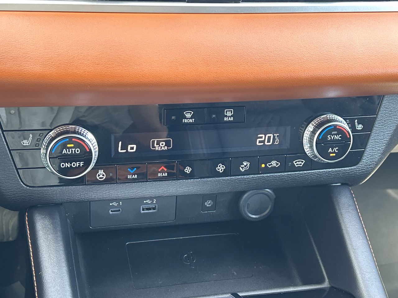 2025 Mitsubishi Outlander Plug-In Hybrid in Mississauga, Ontario