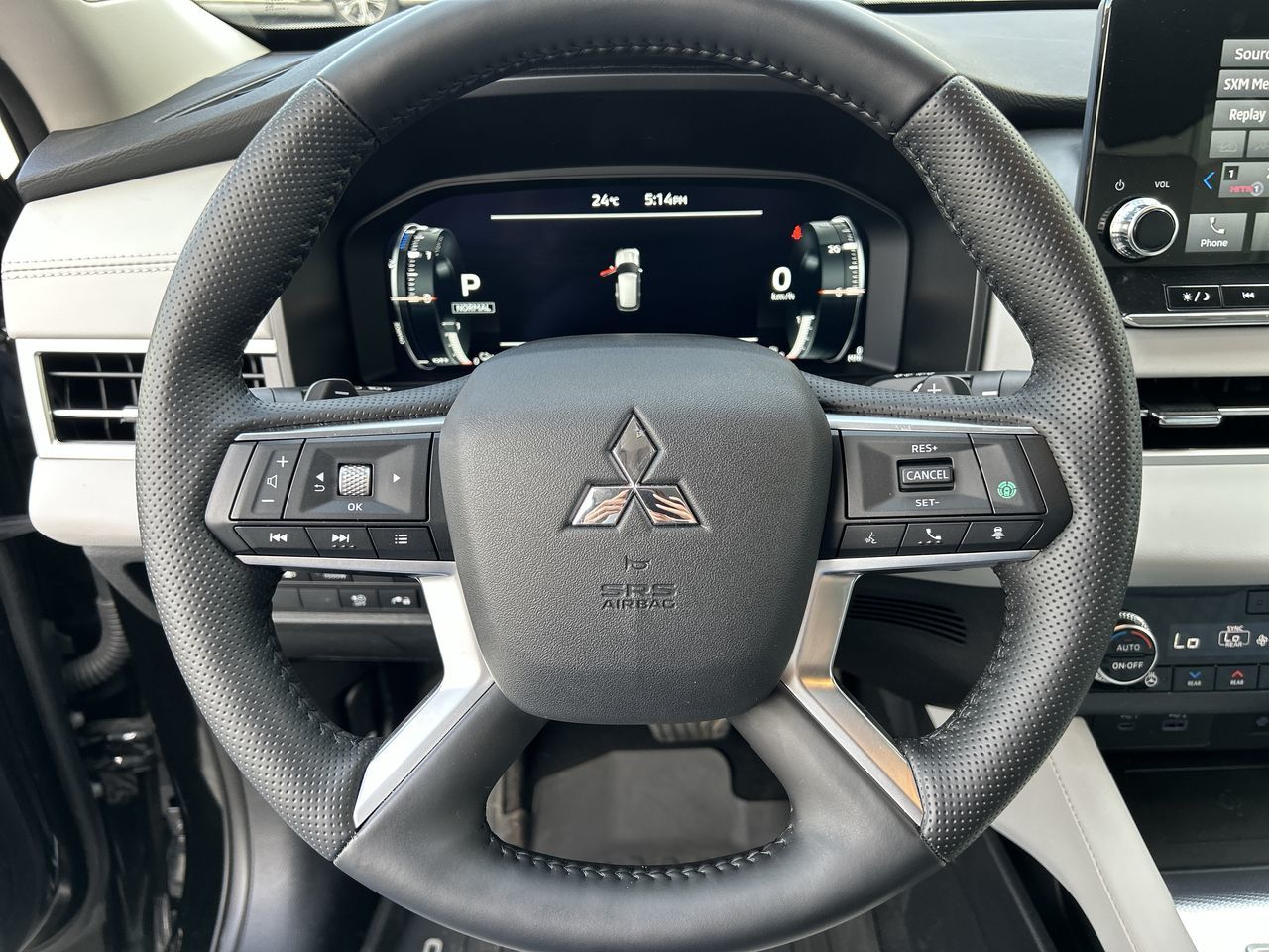 2025 Mitsubishi Outlander Plug-In Hybrid