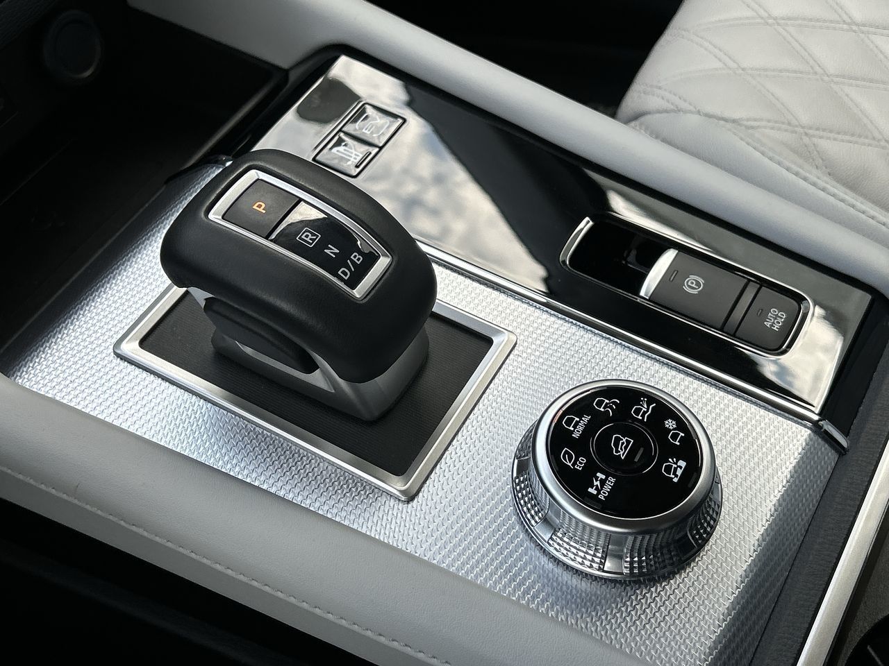 2025 Mitsubishi Outlander Plug-In Hybrid