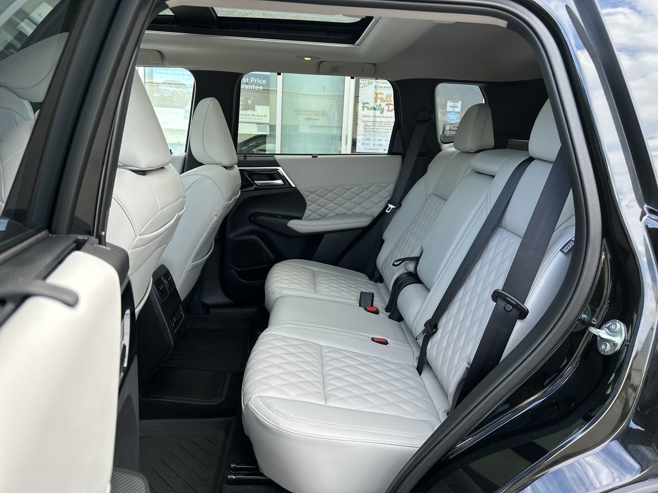 2025 Mitsubishi Outlander Plug-In Hybrid