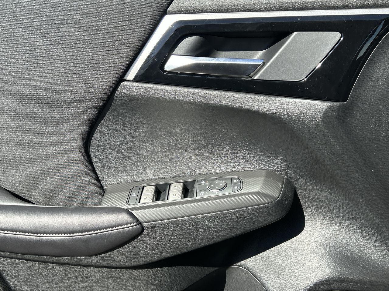 2025 Mitsubishi Outlander Plug-in Hybrid