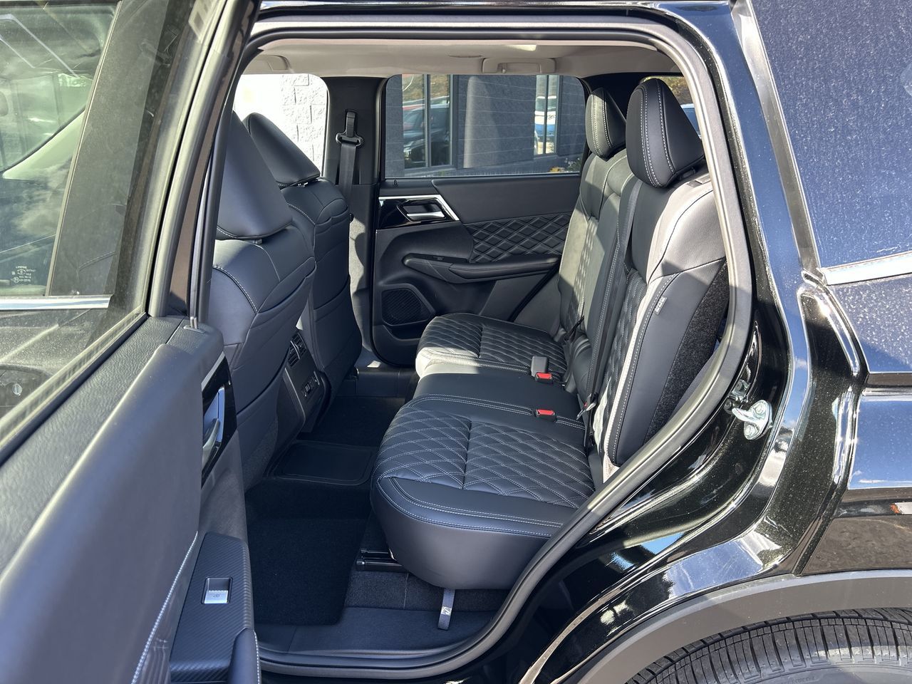 2025 Mitsubishi Outlander Plug-in Hybrid