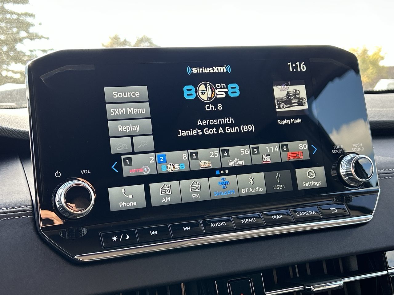 2025 Mitsubishi Outlander Plug-in Hybrid