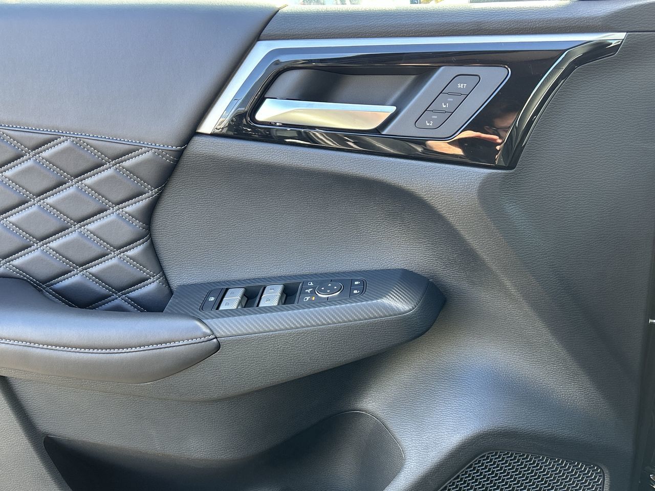 2025 Mitsubishi Outlander Plug-in Hybrid