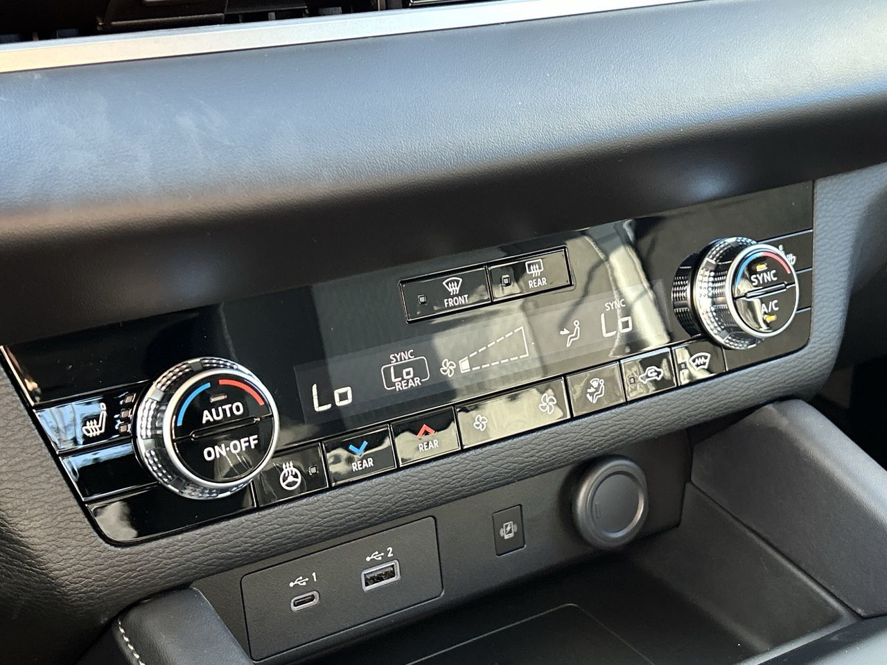 2025 Mitsubishi Outlander Plug-in Hybrid