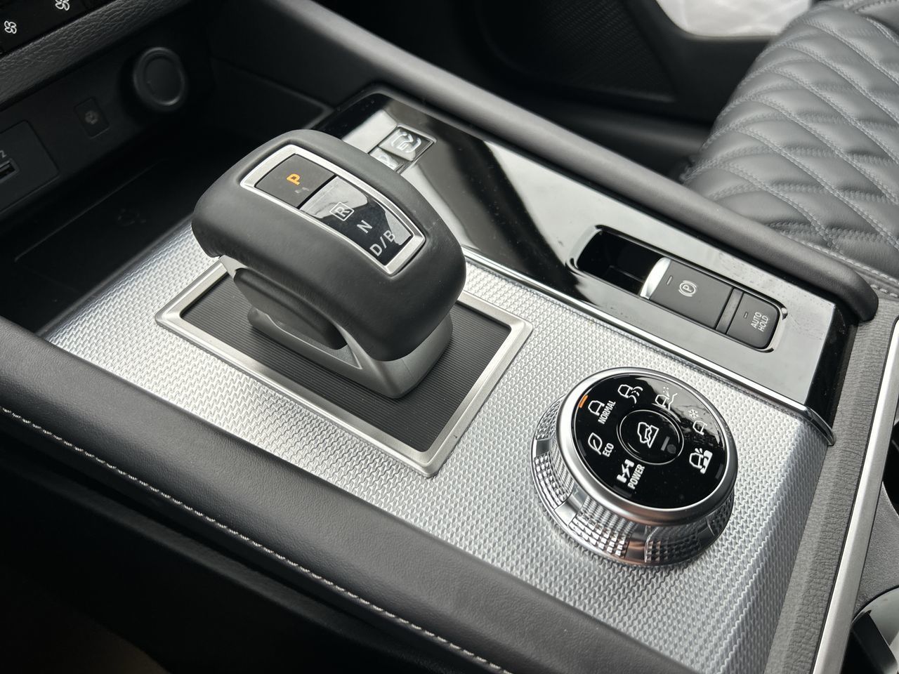 2025 Mitsubishi Outlander Plug-in Hybrid