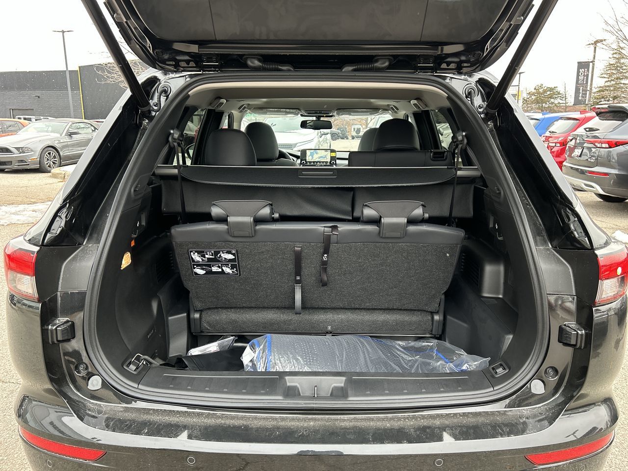 2025 Mitsubishi Outlander Plug-in Hybrid