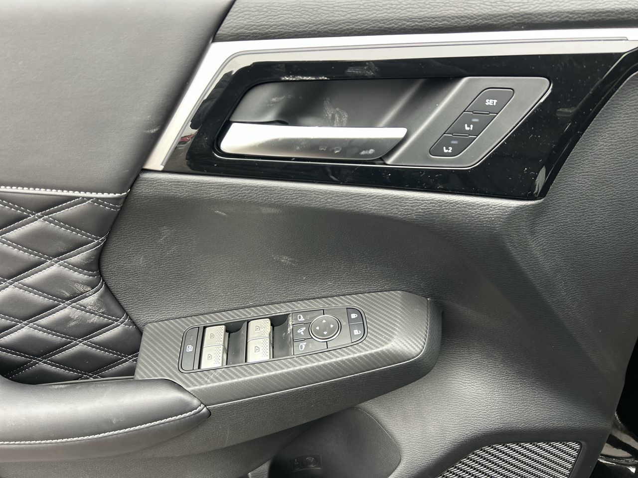 2025 Mitsubishi Outlander Plug-in Hybrid