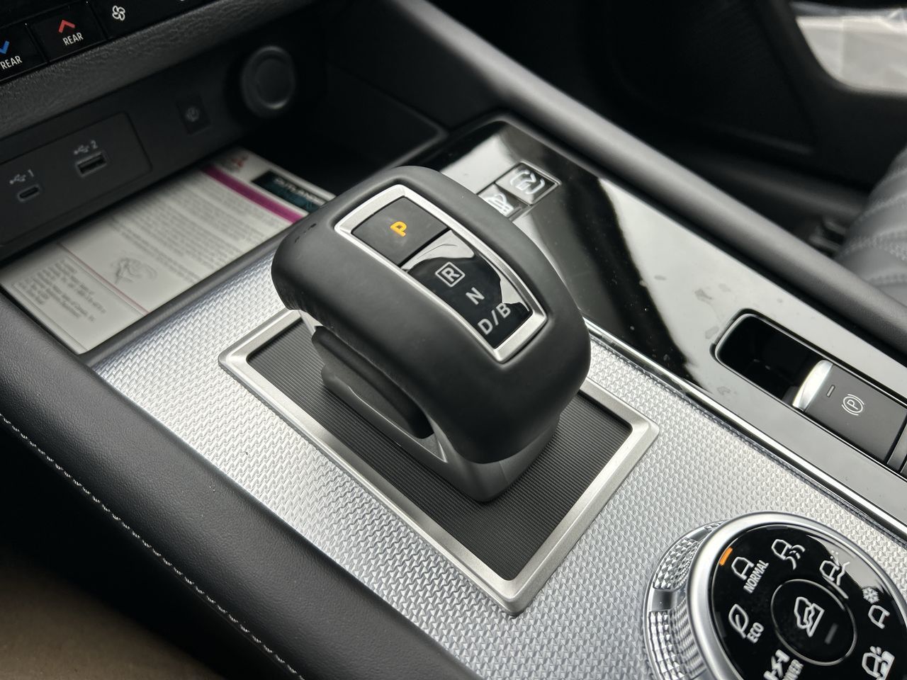 2025 Mitsubishi Outlander Plug-in Hybrid