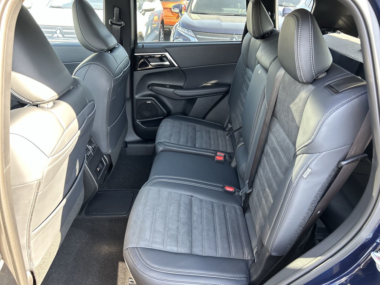 2026 Mitsubishi Outlander Plug-in Hybrid in Mississauga, Ontario