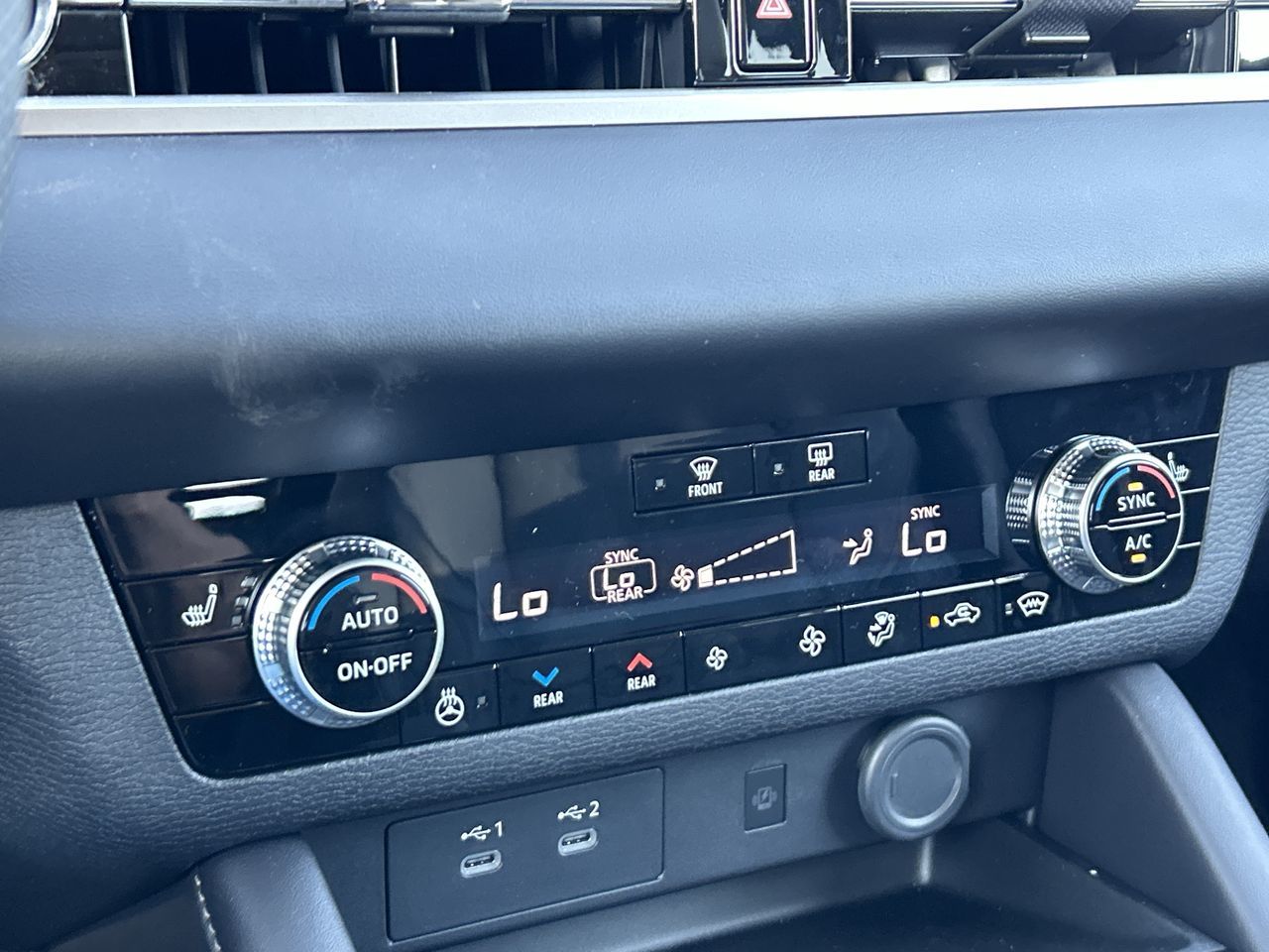 2026 Mitsubishi Outlander Plug-in Hybrid in Mississauga, Ontario