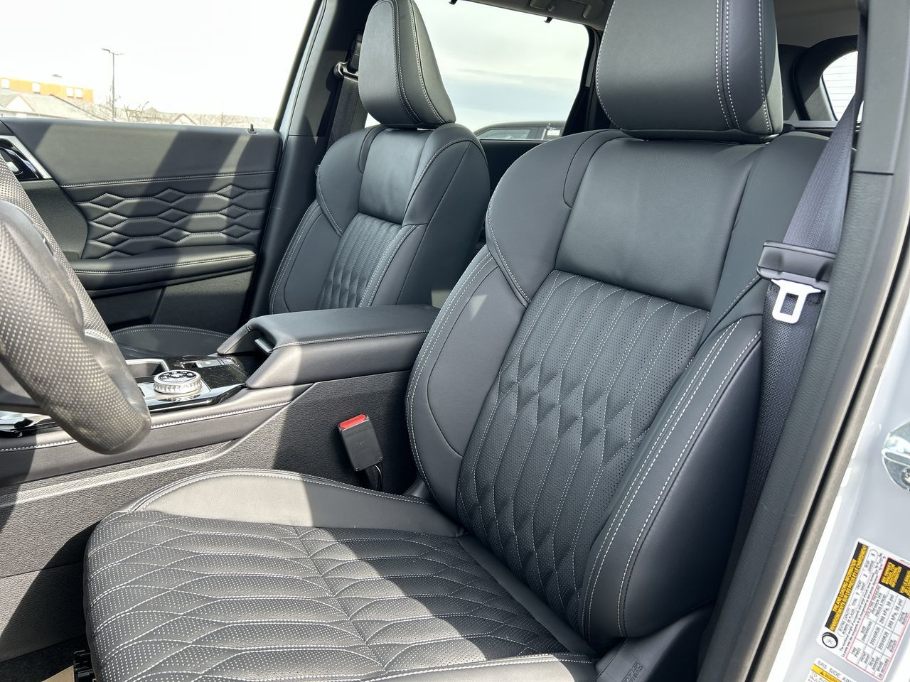 2026 Mitsubishi Outlander Plug-in Hybrid
