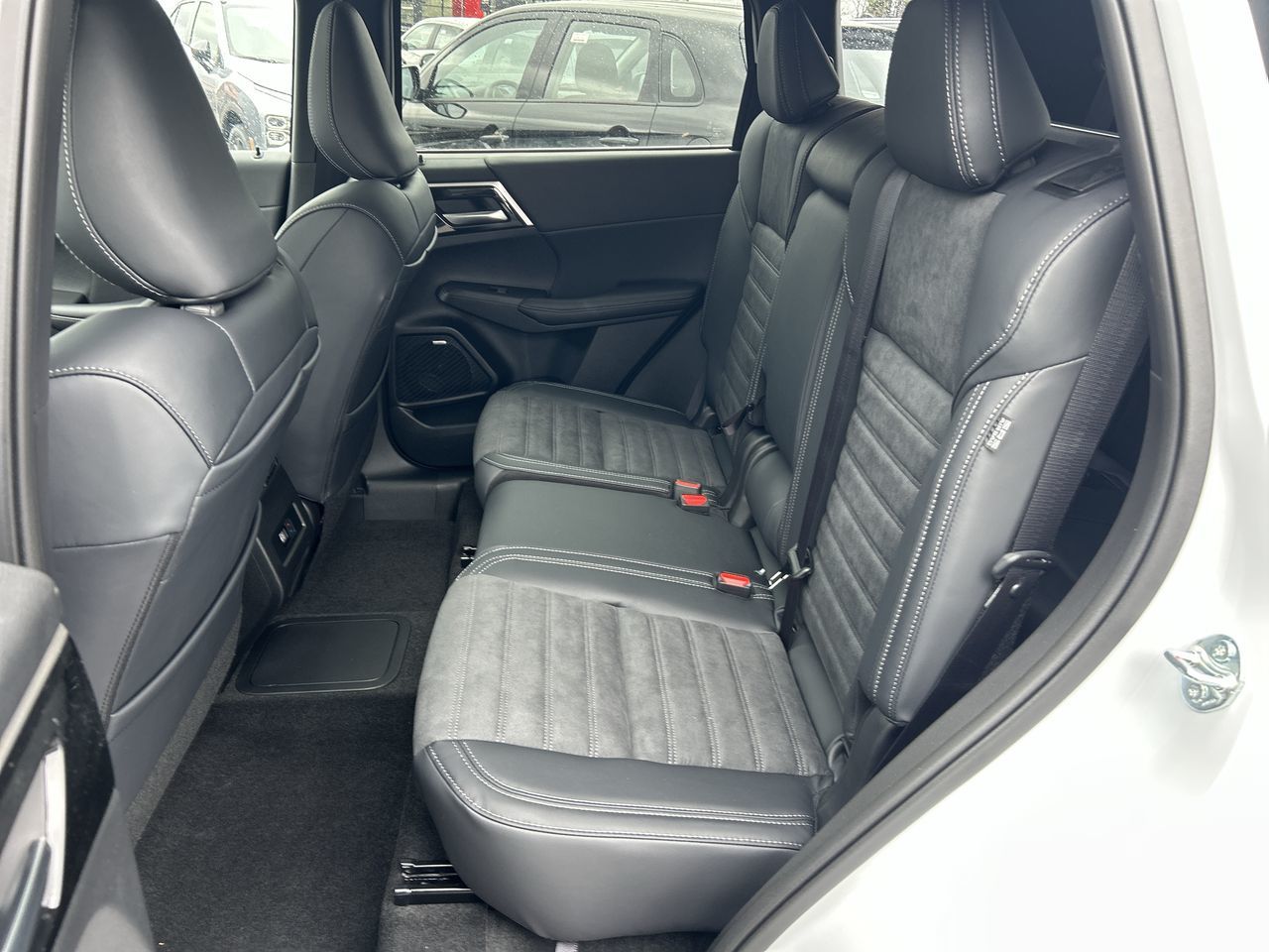 Mitsubishi Outlander Plug-in Hybrid  2026 à Mississauga, Ontario