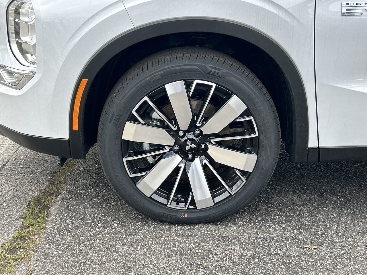 Mitsubishi Outlander Plug-in Hybrid  2026 à Mississauga, Ontario