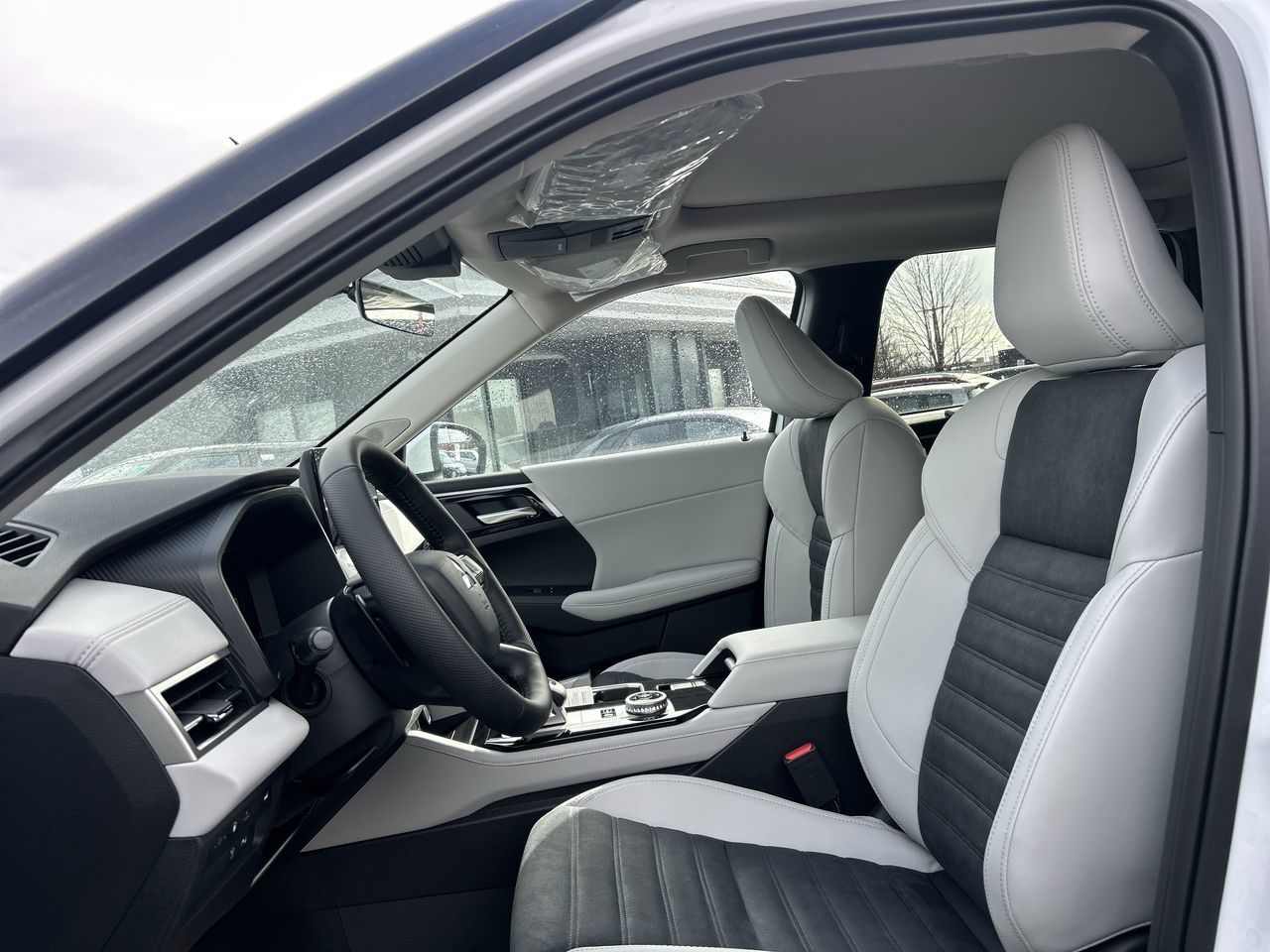 2026 Mitsubishi Outlander Plug-in Hybrid