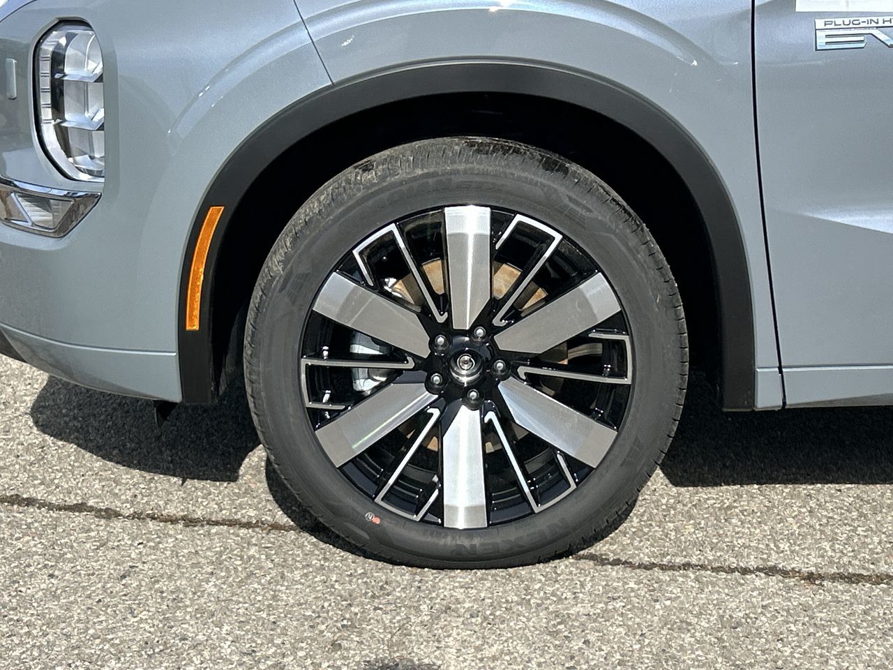 2026 Mitsubishi Outlander Plug-in Hybrid