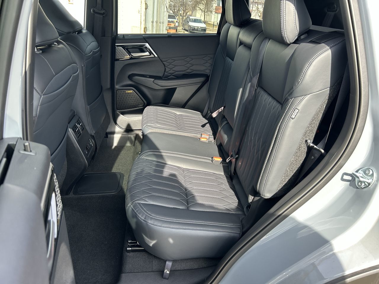 2026 Mitsubishi Outlander Plug-in Hybrid