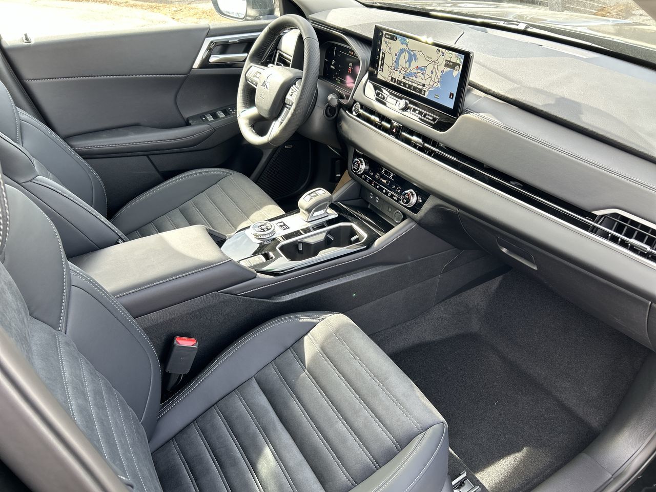 2026 Mitsubishi Outlander Plug-in Hybrid