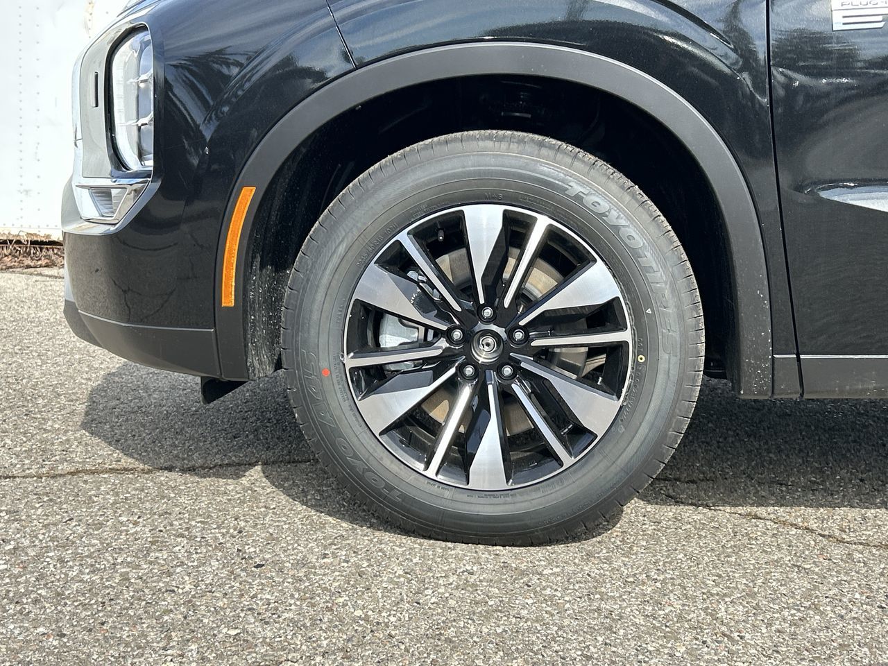 2026 Mitsubishi Outlander Plug-in Hybrid