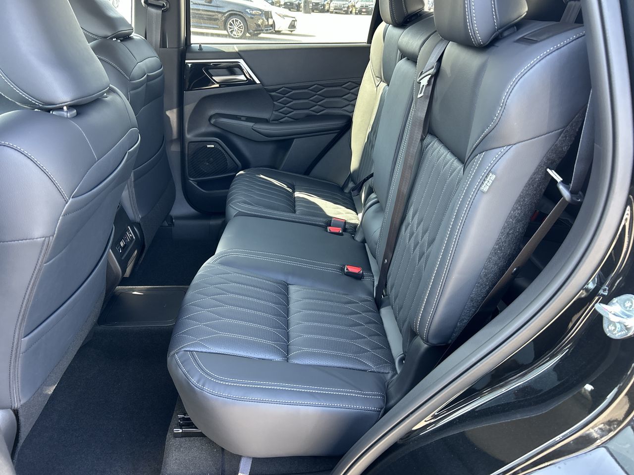 2026 Mitsubishi Outlander Plug-in Hybrid