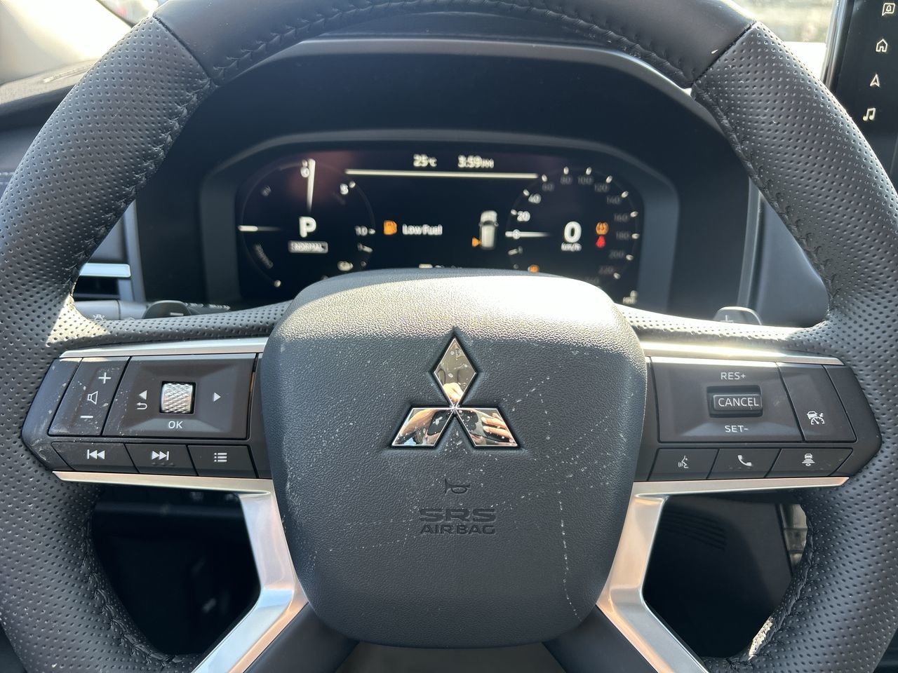 2026 Mitsubishi Outlander Plug-in Hybrid