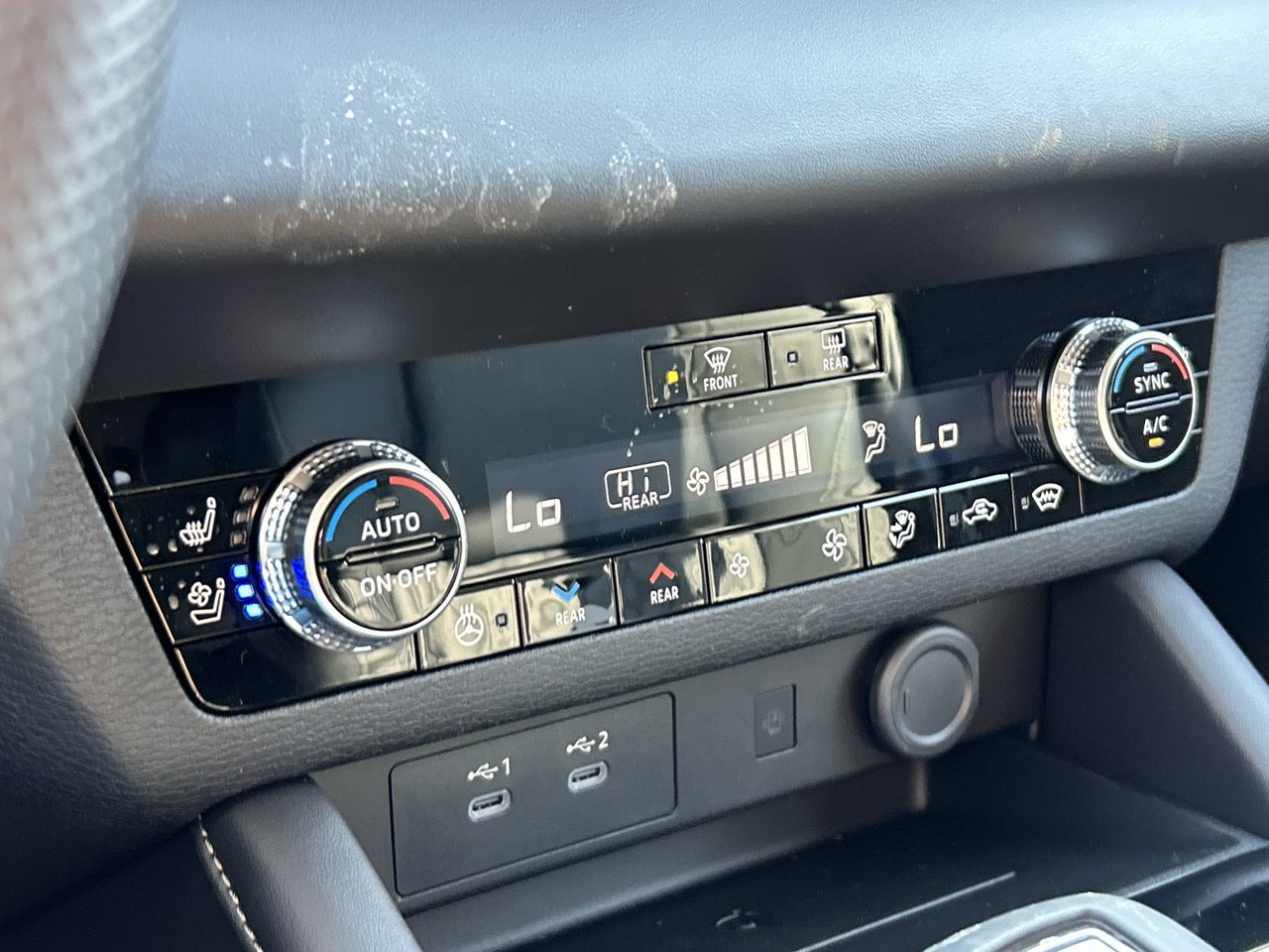 2026 Mitsubishi Outlander Plug-in Hybrid