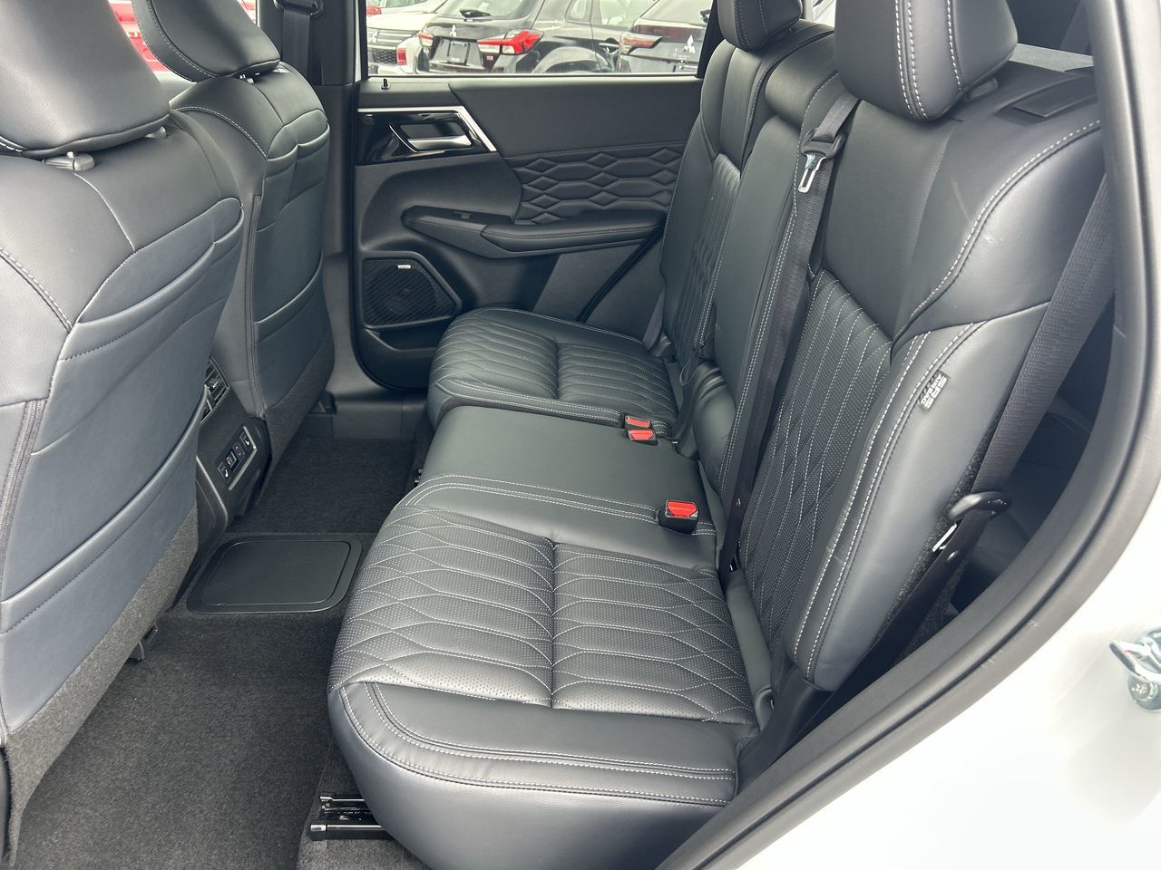 Mitsubishi Outlander Plug-in Hybrid  2026 à Mississauga, Ontario