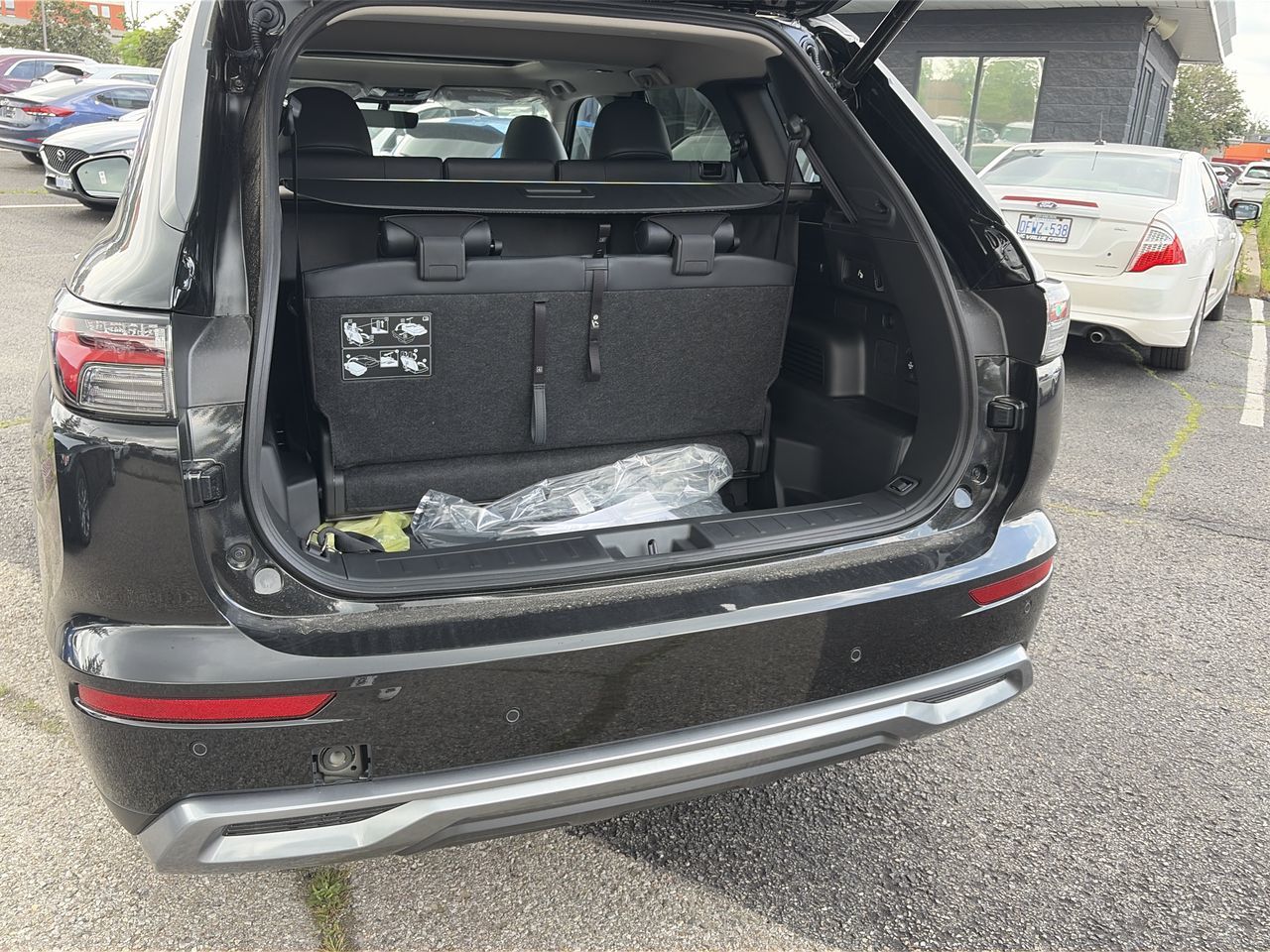 2026 Mitsubishi Outlander Plug-in Hybrid in Mississauga, Ontario