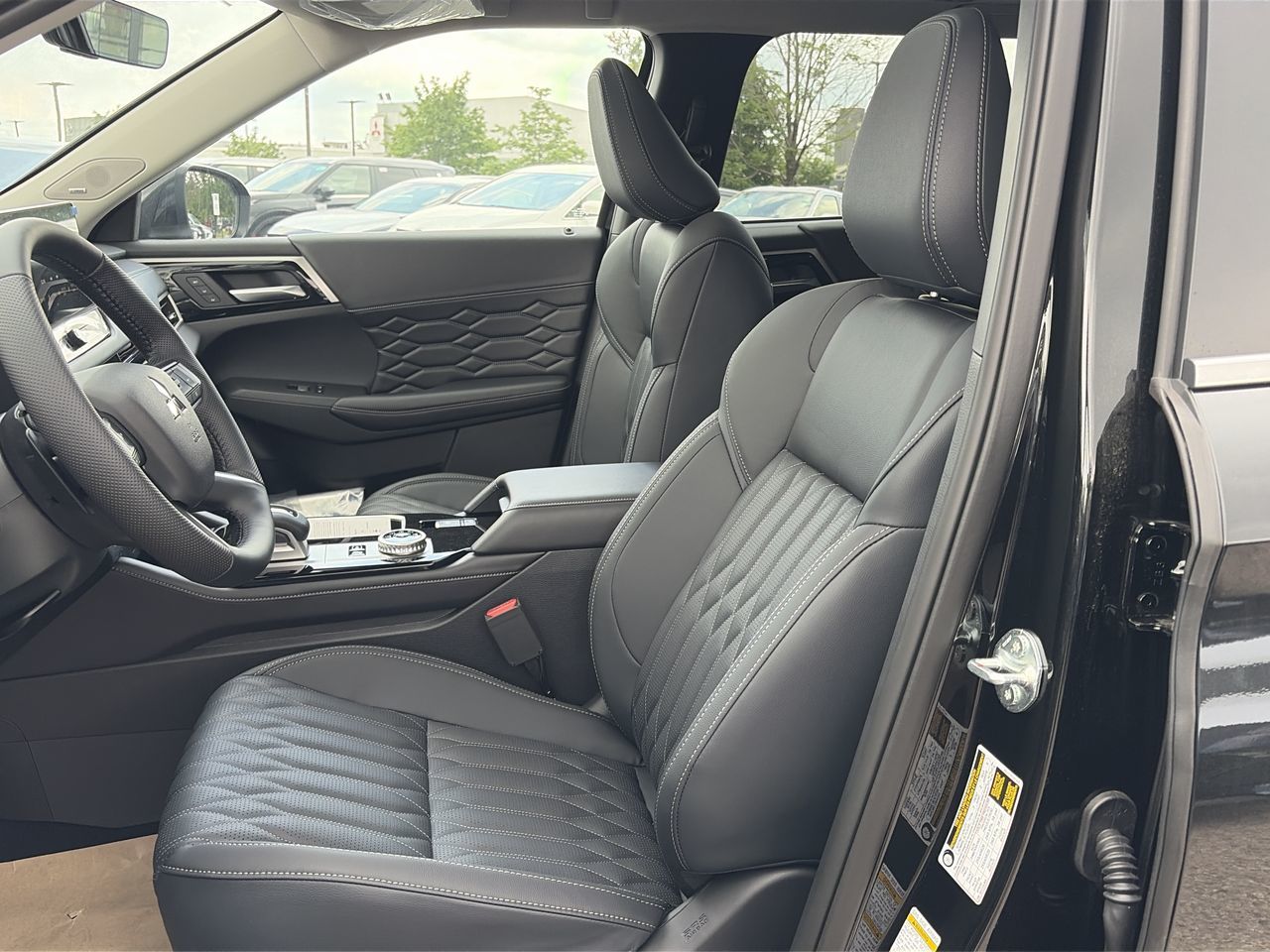2026 Mitsubishi Outlander Plug-in Hybrid in Mississauga, Ontario