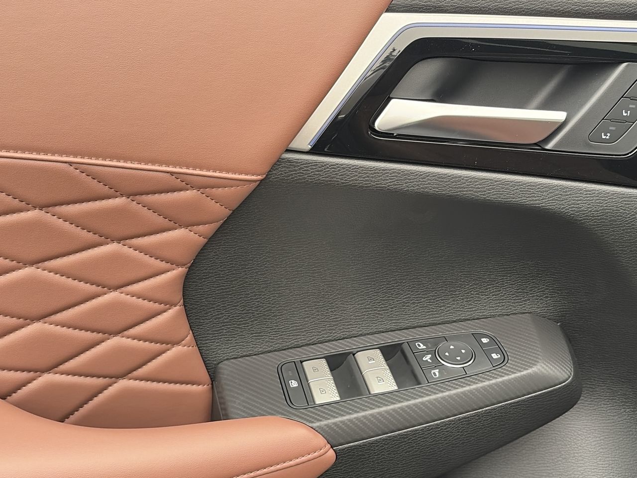 2026 Mitsubishi Outlander Plug-in Hybrid