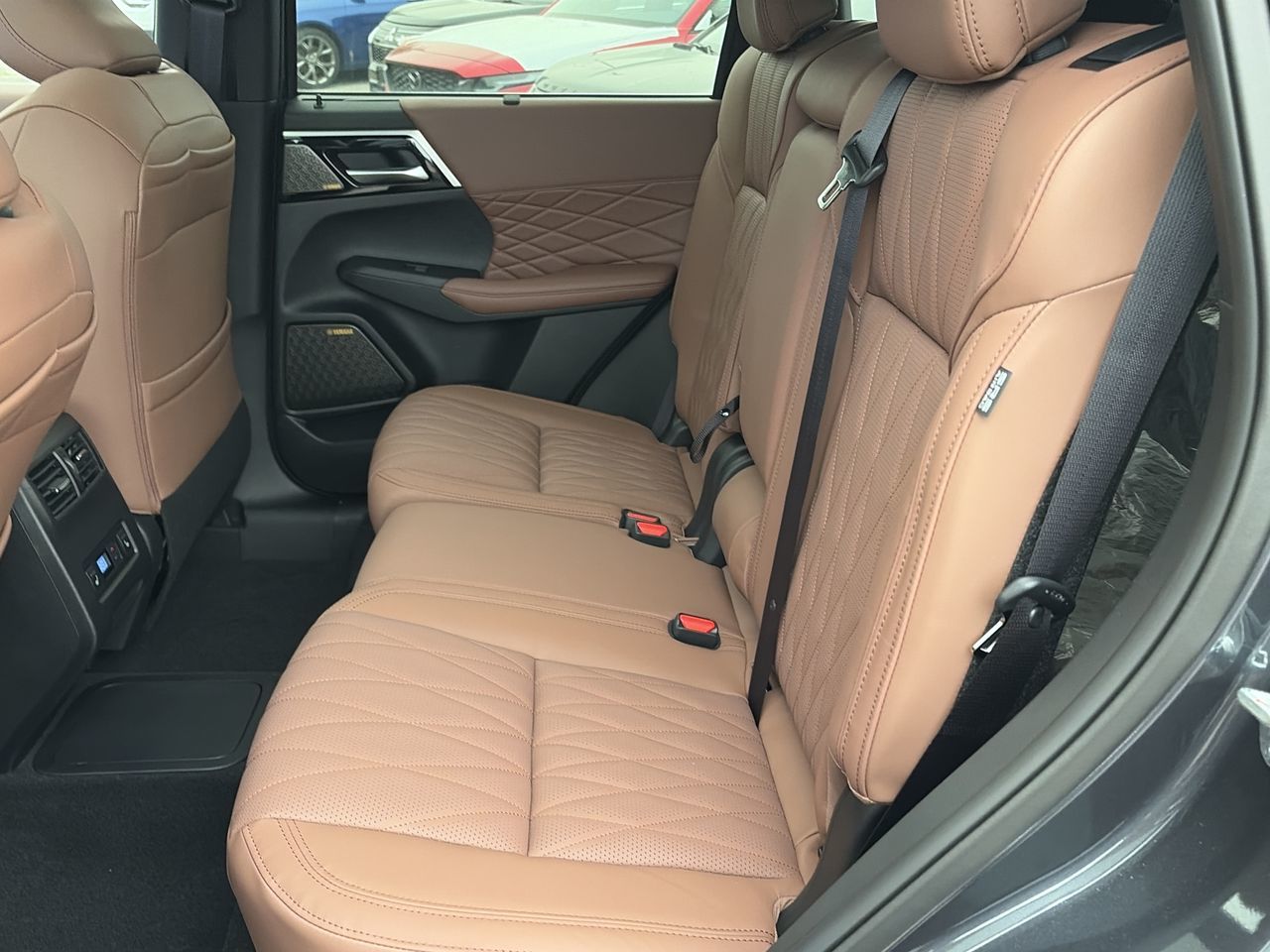 2026 Mitsubishi Outlander Plug-in Hybrid