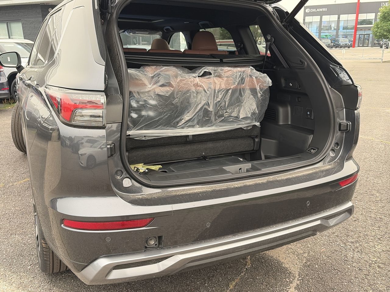 2026 Mitsubishi Outlander Plug-in Hybrid