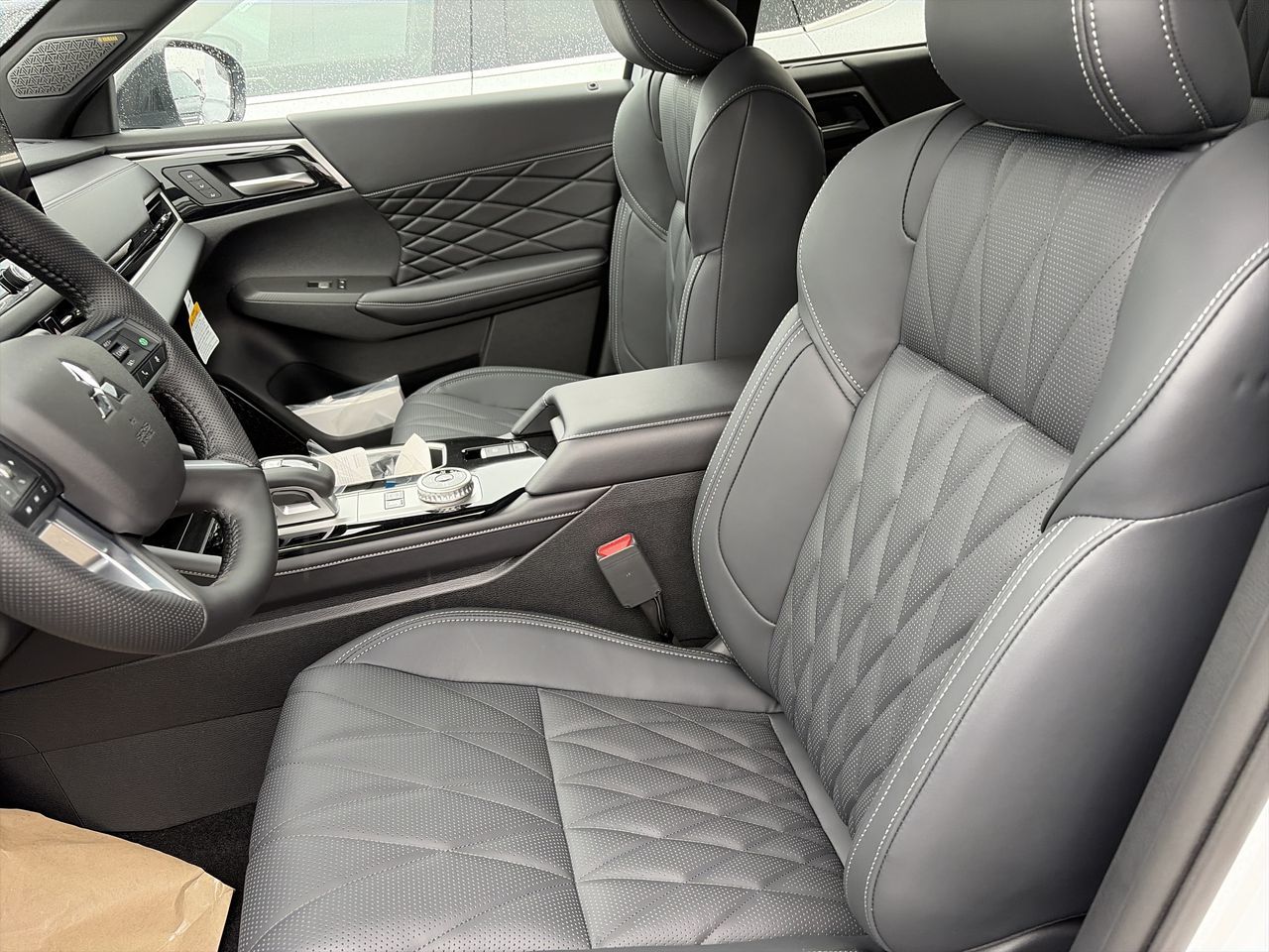2026 Mitsubishi Outlander Plug-in Hybrid