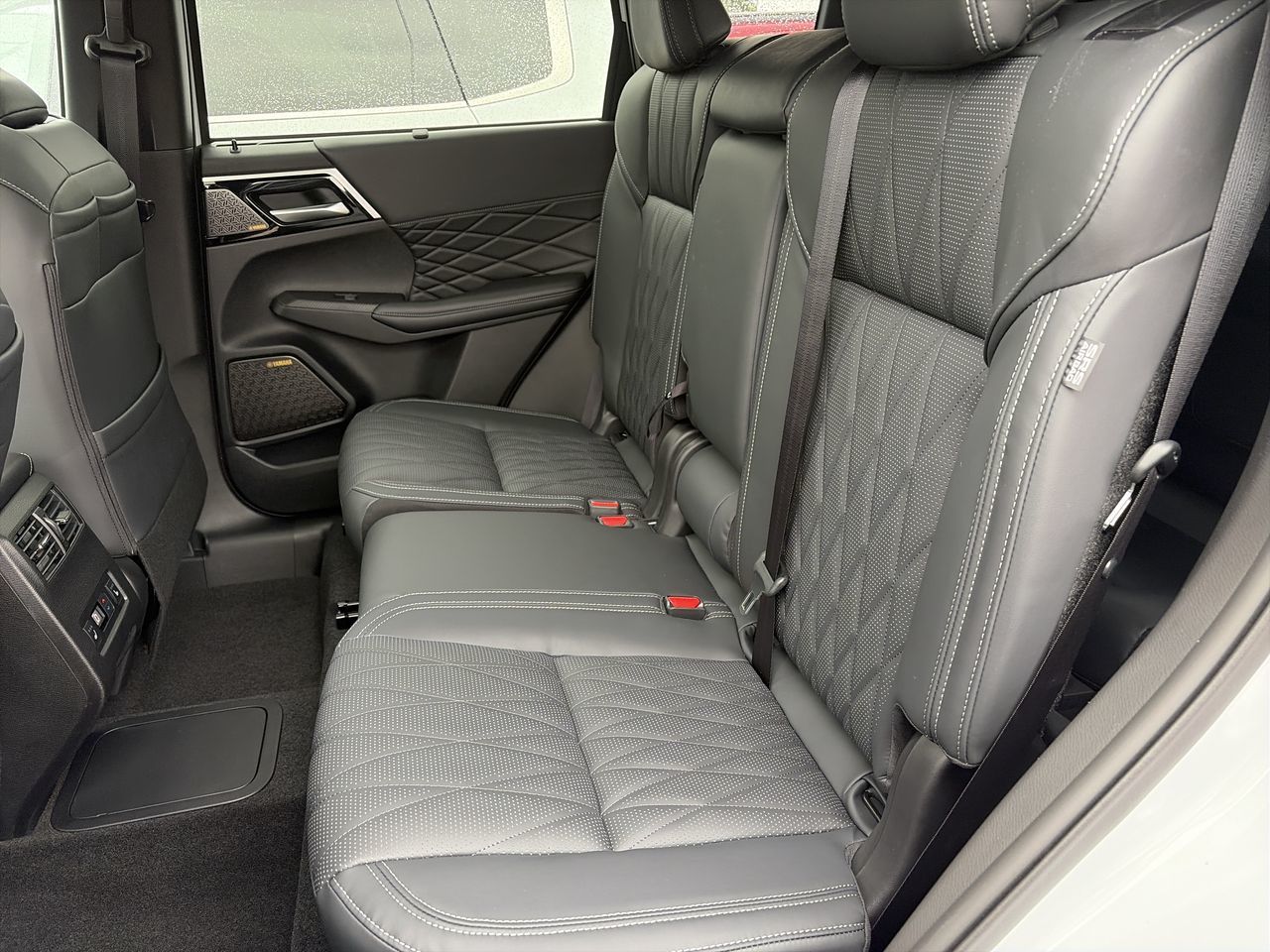 2026 Mitsubishi Outlander Plug-in Hybrid