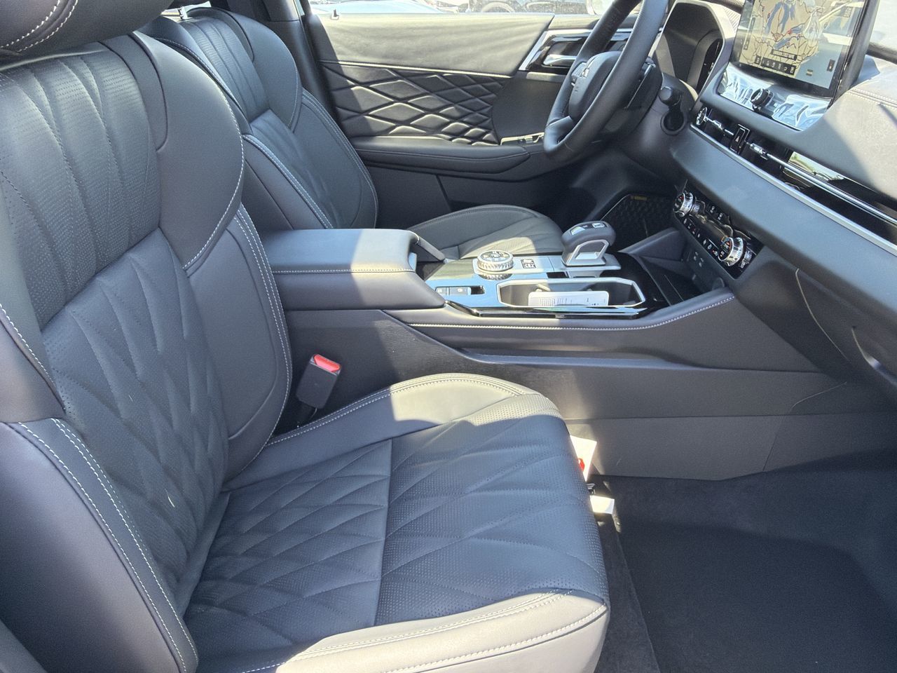 2026 Mitsubishi Outlander Plug-in Hybrid