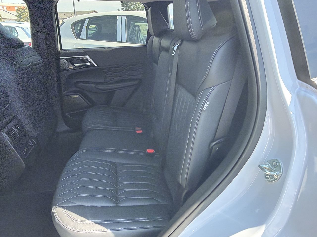 2026 Mitsubishi Outlander Plug-in Hybrid in Mississauga, Ontario