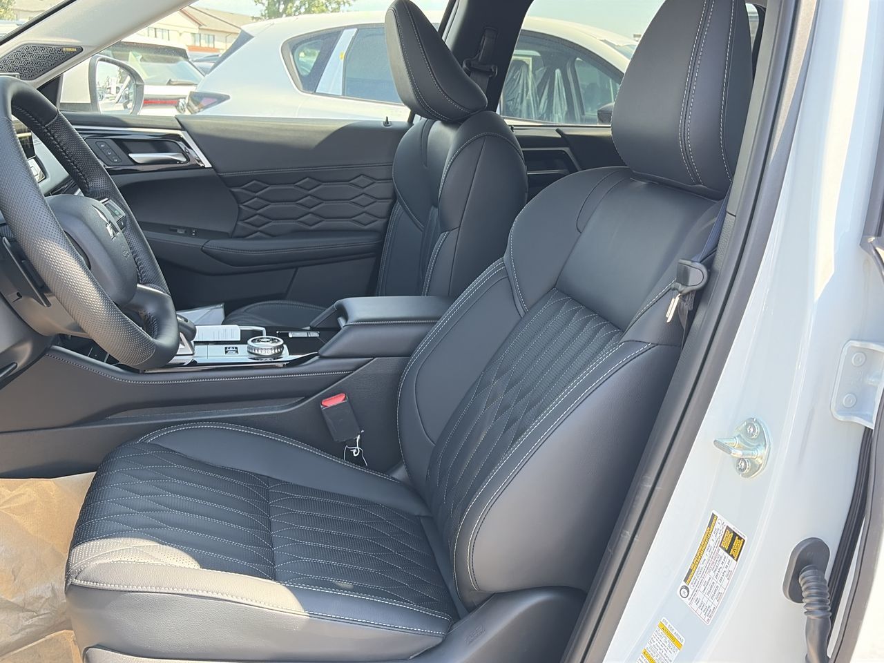2026 Mitsubishi Outlander Plug-in Hybrid in Mississauga, Ontario