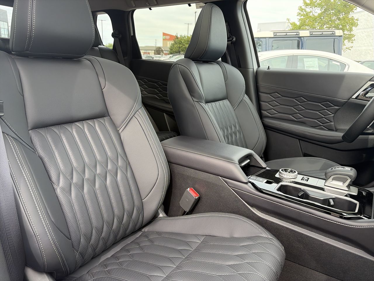 Mitsubishi Outlander Plug-in Hybrid  2026 à Mississauga, Ontario