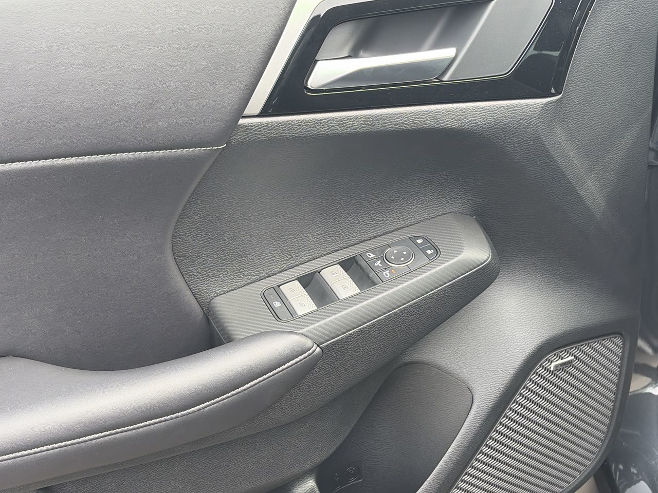 2026 Mitsubishi Outlander Plug-in Hybrid