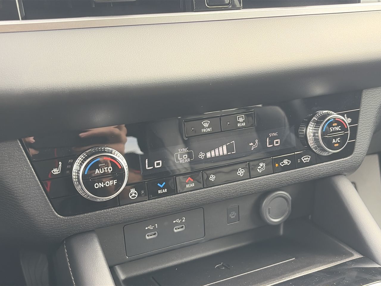 2026 Mitsubishi Outlander Plug-in Hybrid