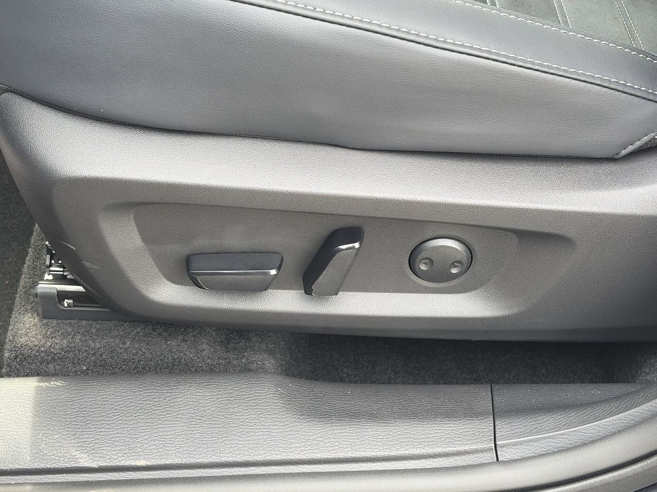 2026 Mitsubishi Outlander Plug-in Hybrid