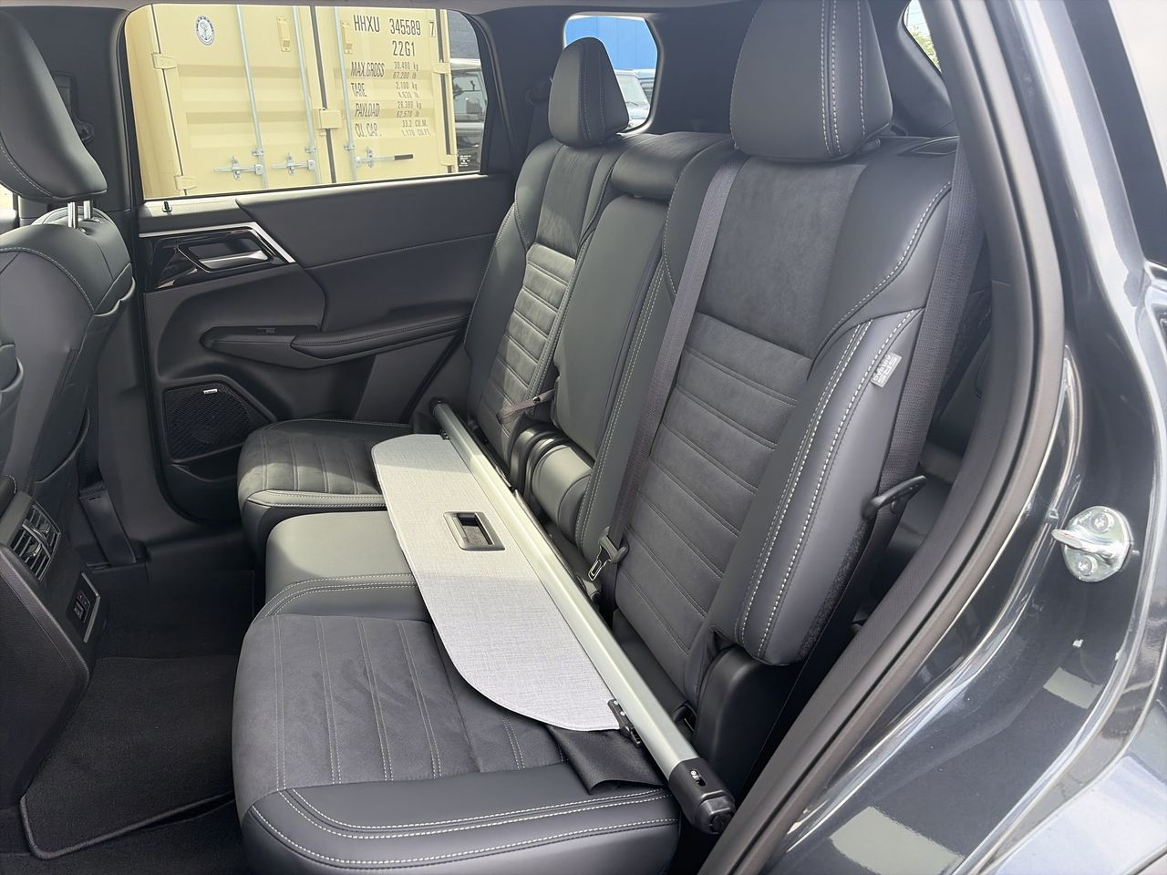 2026 Mitsubishi Outlander Plug-in Hybrid