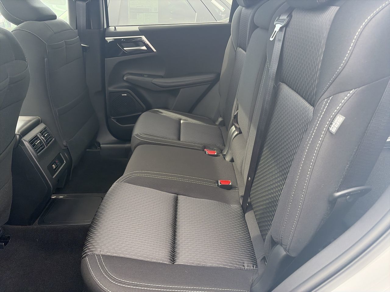 2026 Mitsubishi Outlander Plug-in Hybrid in Mississauga, Ontario